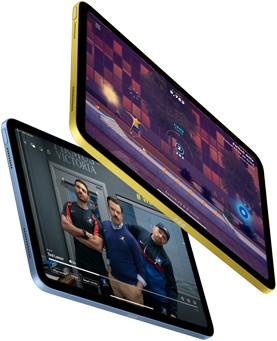 Un iPad muestra un juego y otro iPad muestra el programa Ted Lasso de Apple TV+ en pantalla