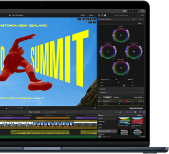 Pantalla de una MacBook Air, vista parcial, que muestra una edición de video para demostrar las capacidades del chip M5